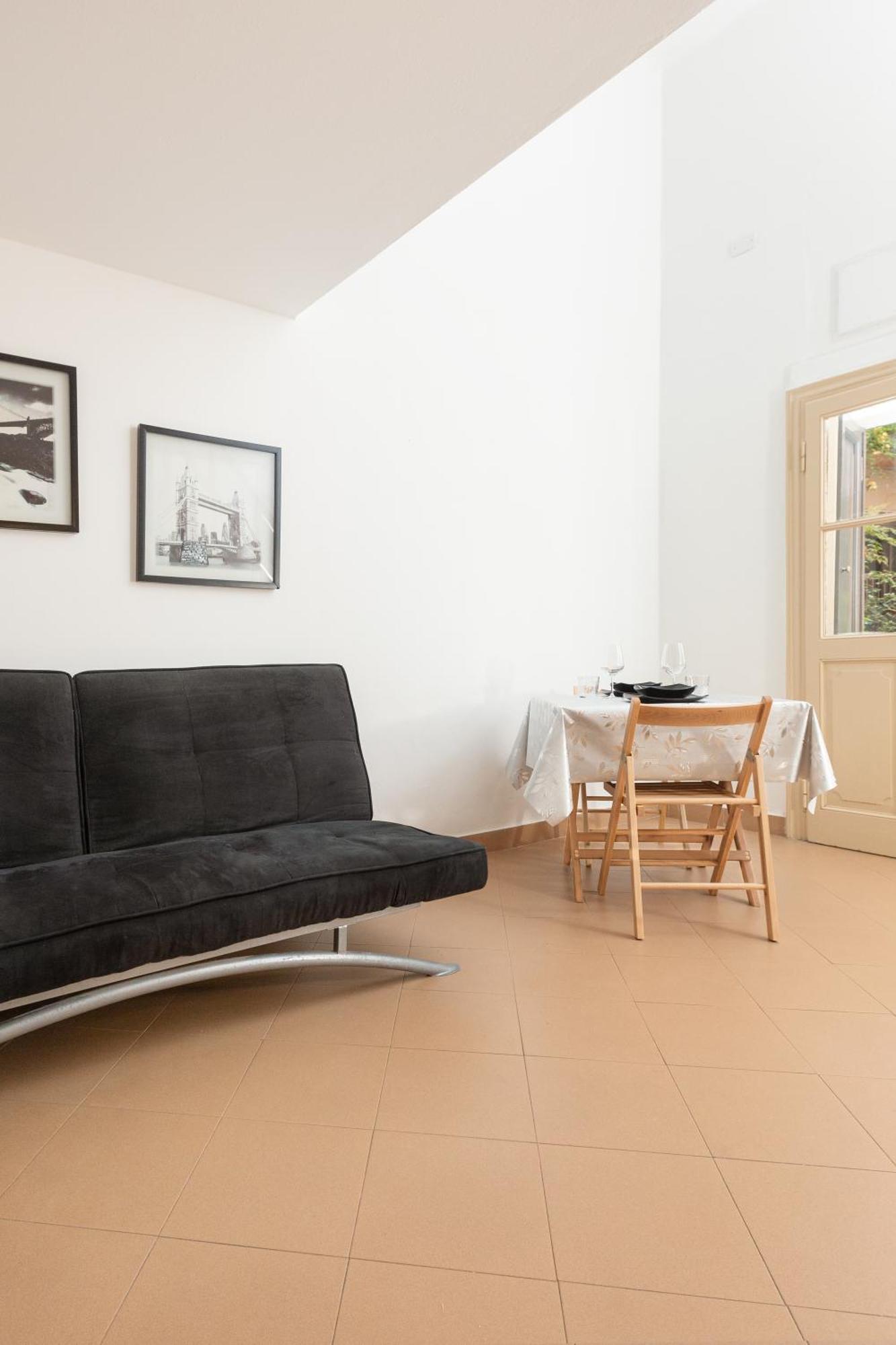 Cream Little Apartment - M1 - City Center มิลาน ภายนอก รูปภาพ